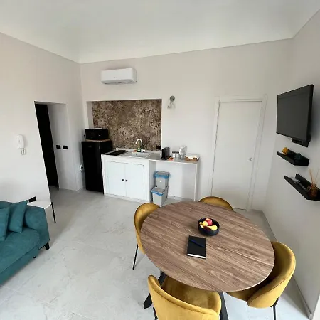 La Casa Di Chloe Syracuse